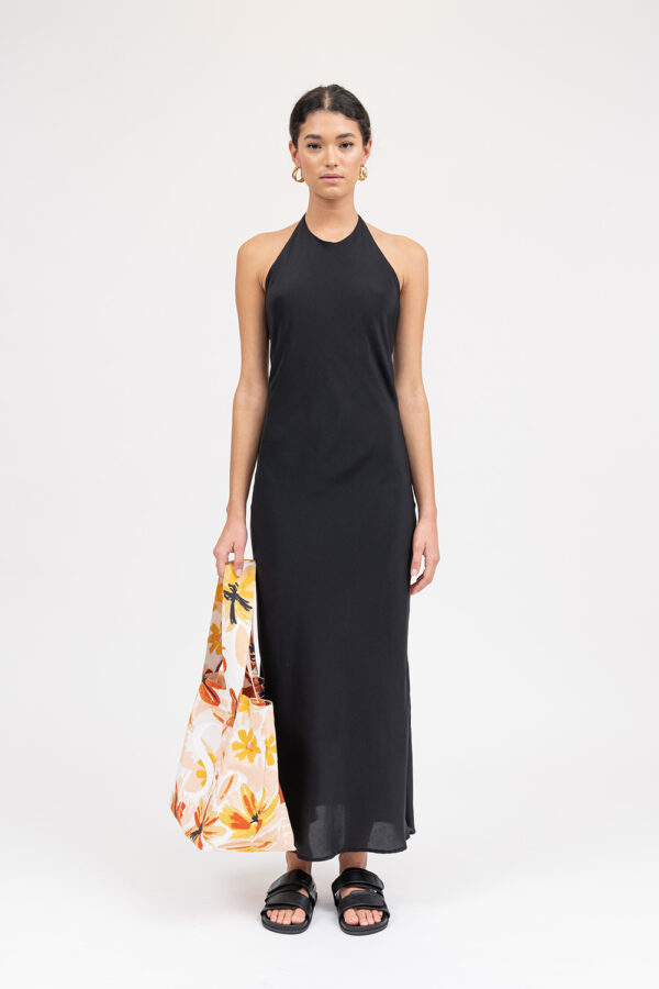 Fabletics Neema black maxi dress size small  Black maxi dress, Maxi dress,  Maxi knit dress